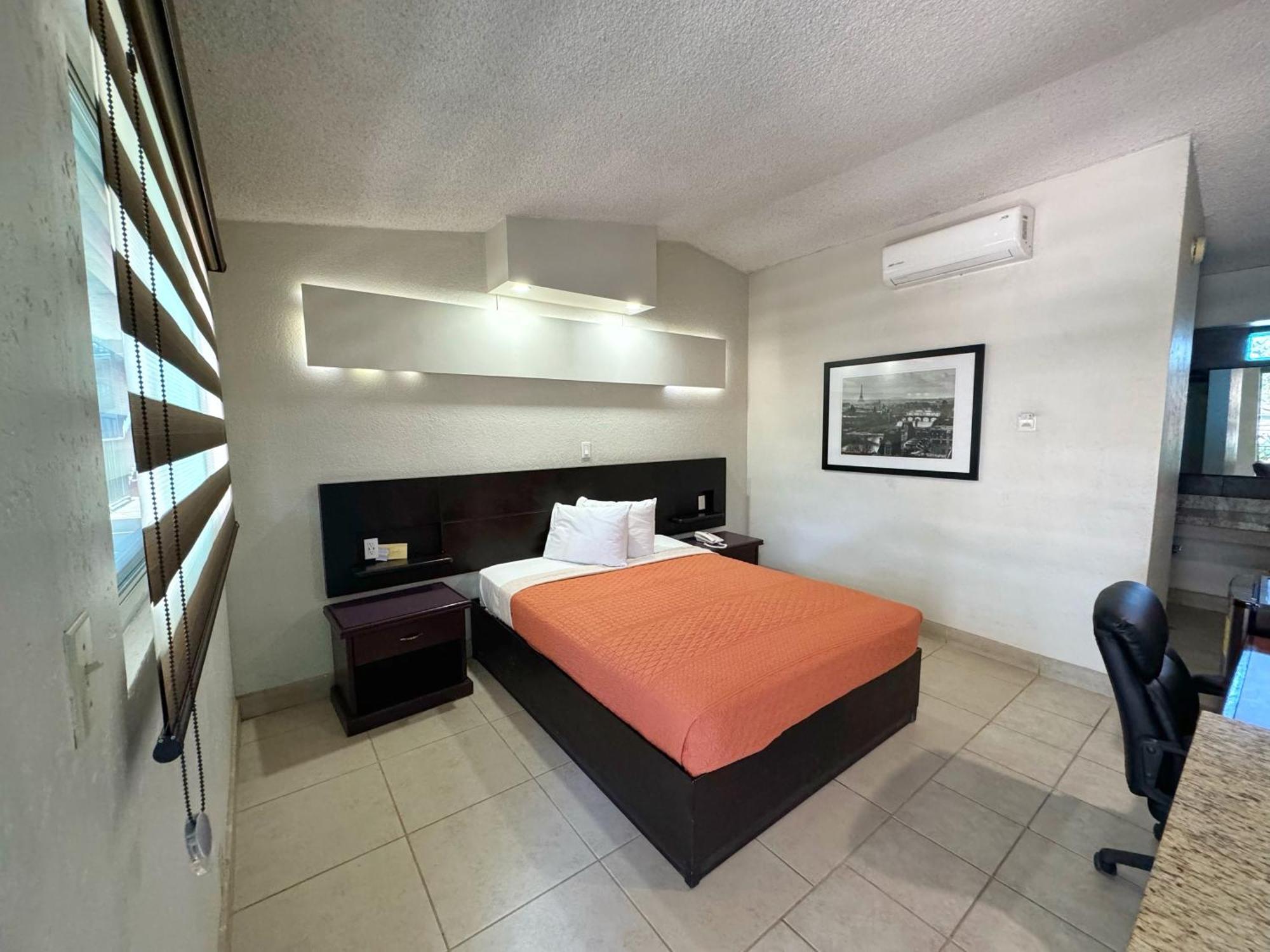 Hotel R De 3*
